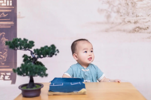 青州三个月宝宝抬头不稳 青州三个月宝宝抬头不稳